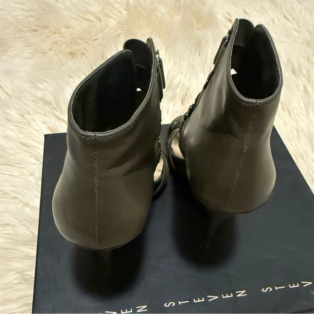 Steven by Steve Madden Denah Heels Size 9